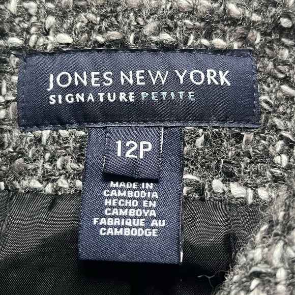 NWT Jones New York Signature Tweed Wool Blend Petite Zip Up Short Jacket 12P - Picture 3 of 14